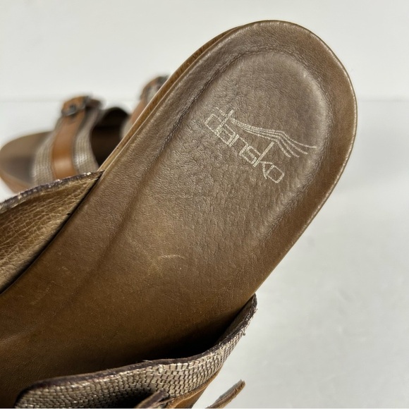 Dansko Stylish Brown and Tan Women's Sandals 39 - Picture 7 of 9